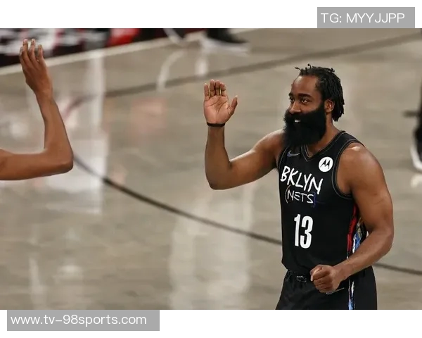 快船次节狂砍41分半场领先热火5分哈登小卡合力17分鲍威尔对阵旧主贡献13分