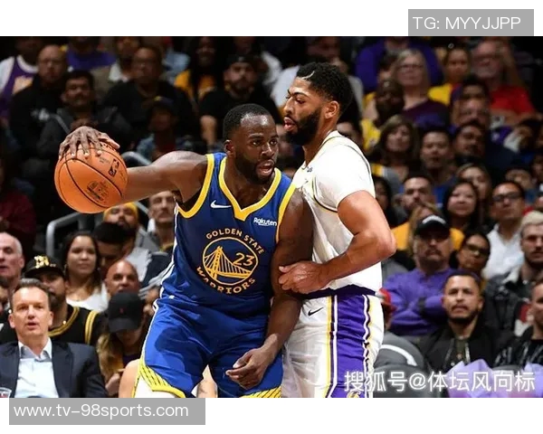 克拉克斯顿再创佳绩29分钟砍下三双14分11板10助助球队赢得胜利