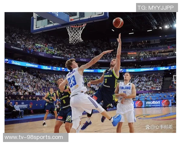 约基奇半场表现低迷仅得6分1板6助4失误引发热议