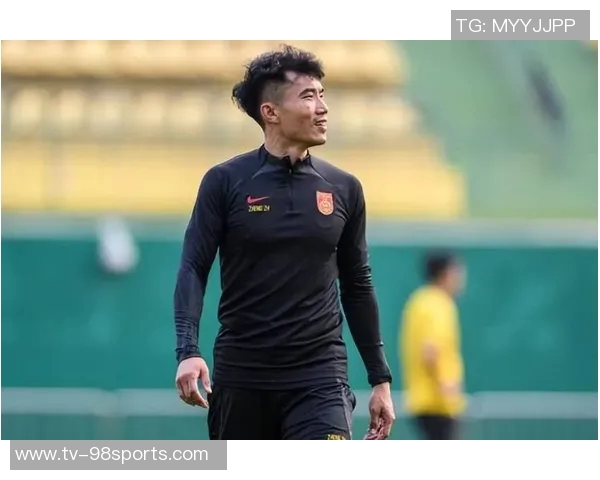 青岛西海岸冬训启动郑智将于海口正式上任助力球队发展